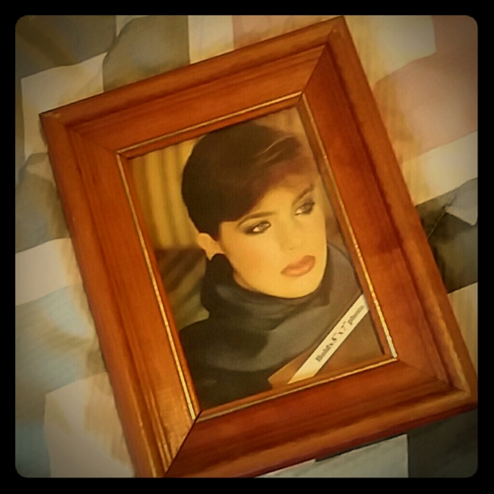 1984 Vintage Wooden 5×7 Picture Frame